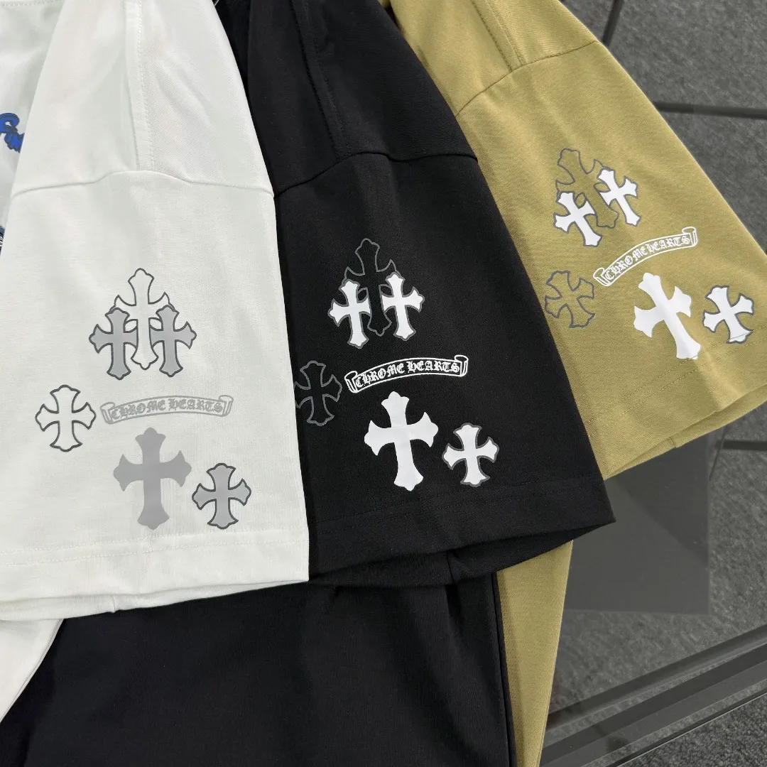 P180 Chrome hearts 25 high version fabrics made of 300 grams of high-density cotton, no deformation, no shrinkage, complete with three labels, same style for men and women, process; printing + denim patch embroidery process + original metal label Color: black white khaki SIZE: S-XL